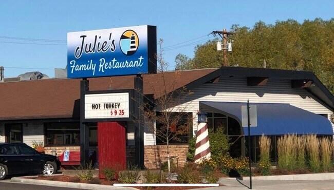 More details for 403 Belknap St, Superior, WI - Retail for Sale