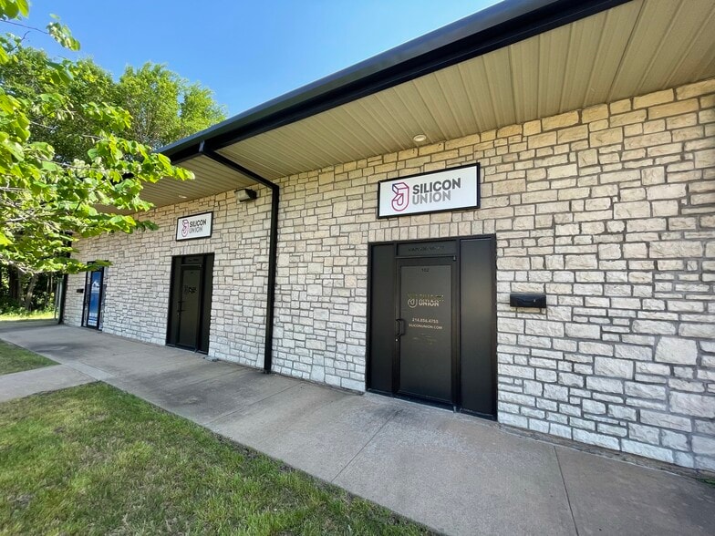 194 Industrial Blvd, McKinney, TX for lease - Building Photo - Image 2 of 14