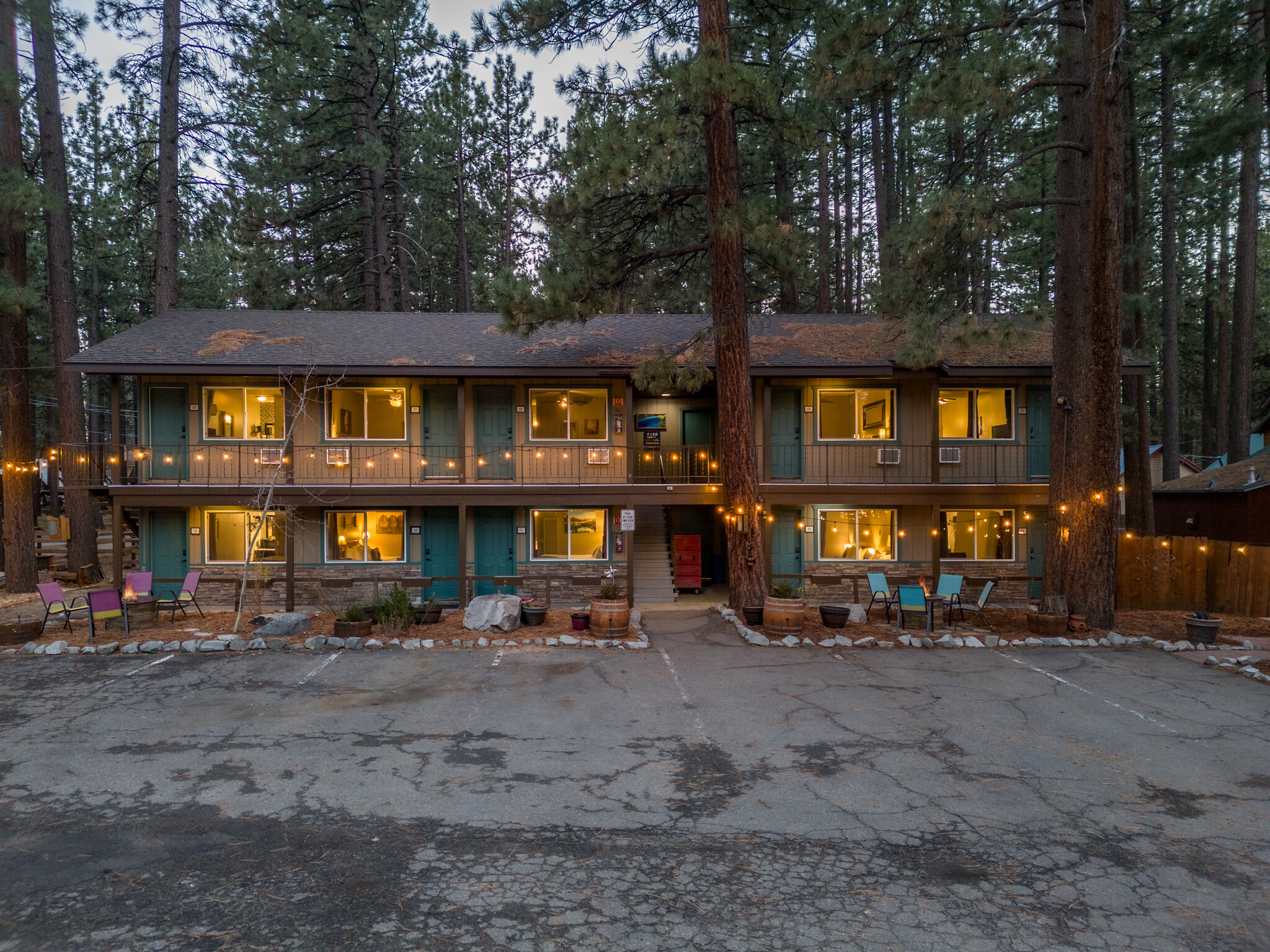 1072 Ski Run Blvd, South Lake Tahoe, CA for sale Building Photo- Image 1 of 37