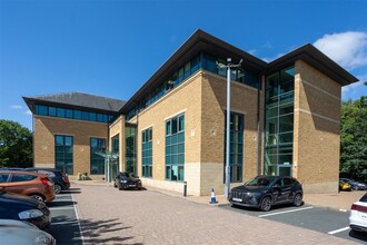 Whittington Rd, Worcester for lease Interior Photo- Image 2 of 10