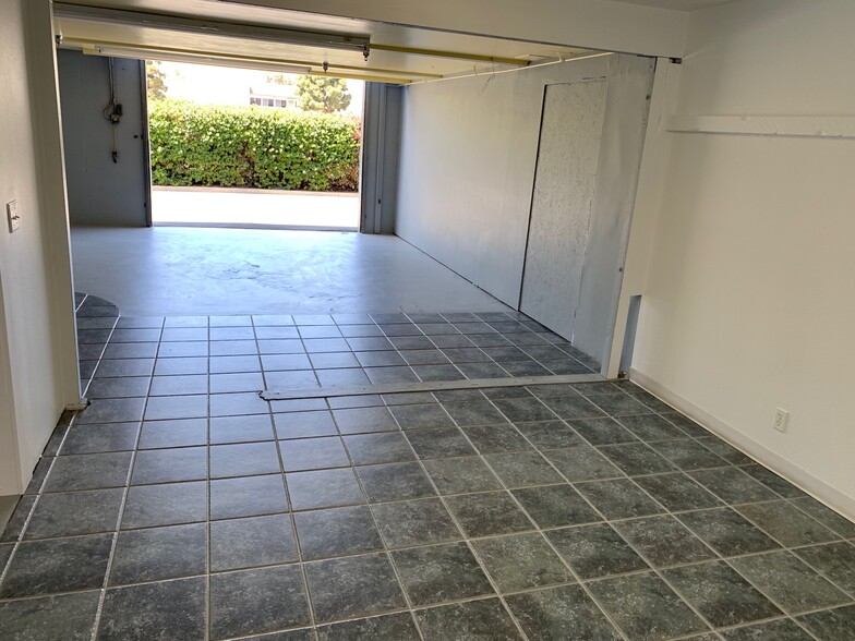 4848 Colt St, Ventura, CA for sale - Building Photo - Image 3 of 44