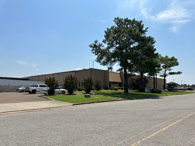 More details for 8706 Deerfield Dr, Olive Branch, MS - Office for Lease