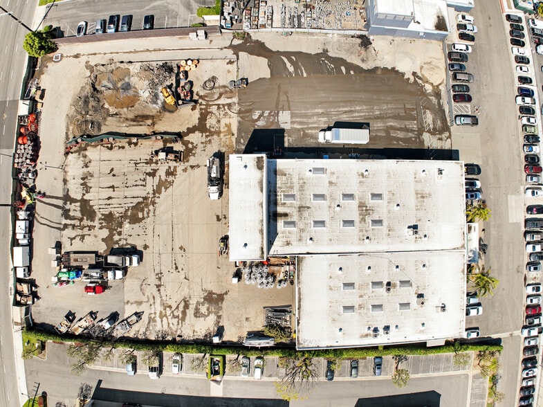 404 N Berry St, Brea, CA for lease - Building Photo - Image 2 of 12