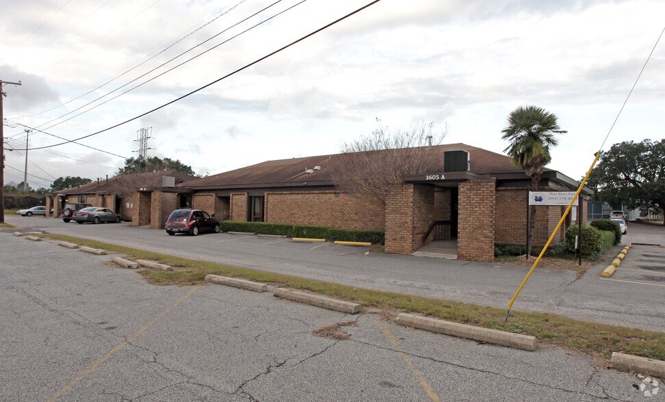 3605 Meeting Street Rd, North Charleston, SC à vendre - Photo du bâtiment - Image 2 de 2