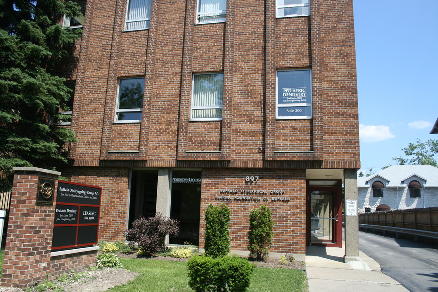 897 Delaware Ave, Buffalo, NY for lease - Primary Photo - Image 1 of 41