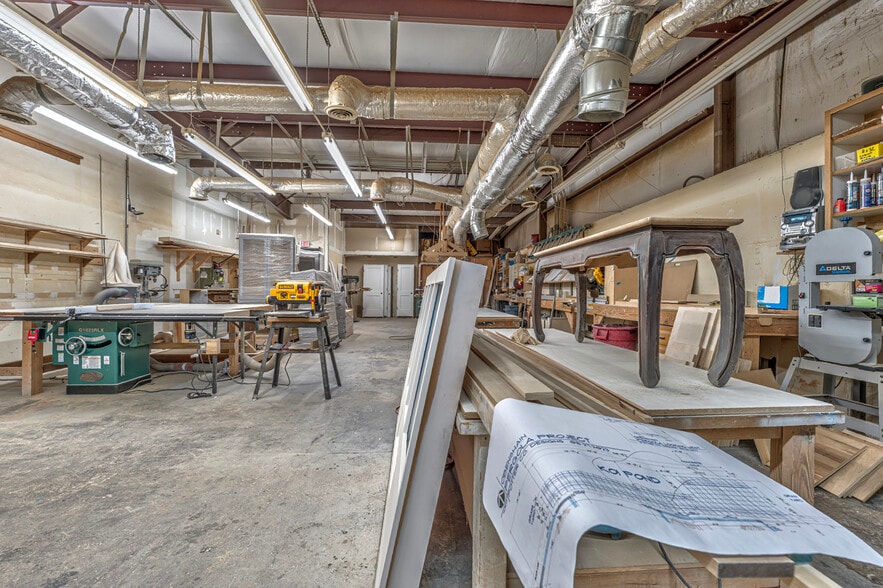 921 N Lahoma Ave, Norman, OK for sale - Interior Photo - Image 2 of 38