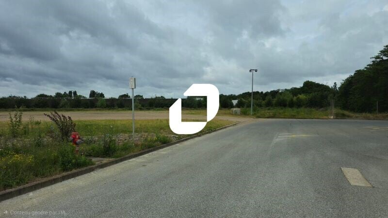 Land in La Courneuve for lease Building Photo- Image 1 of 11