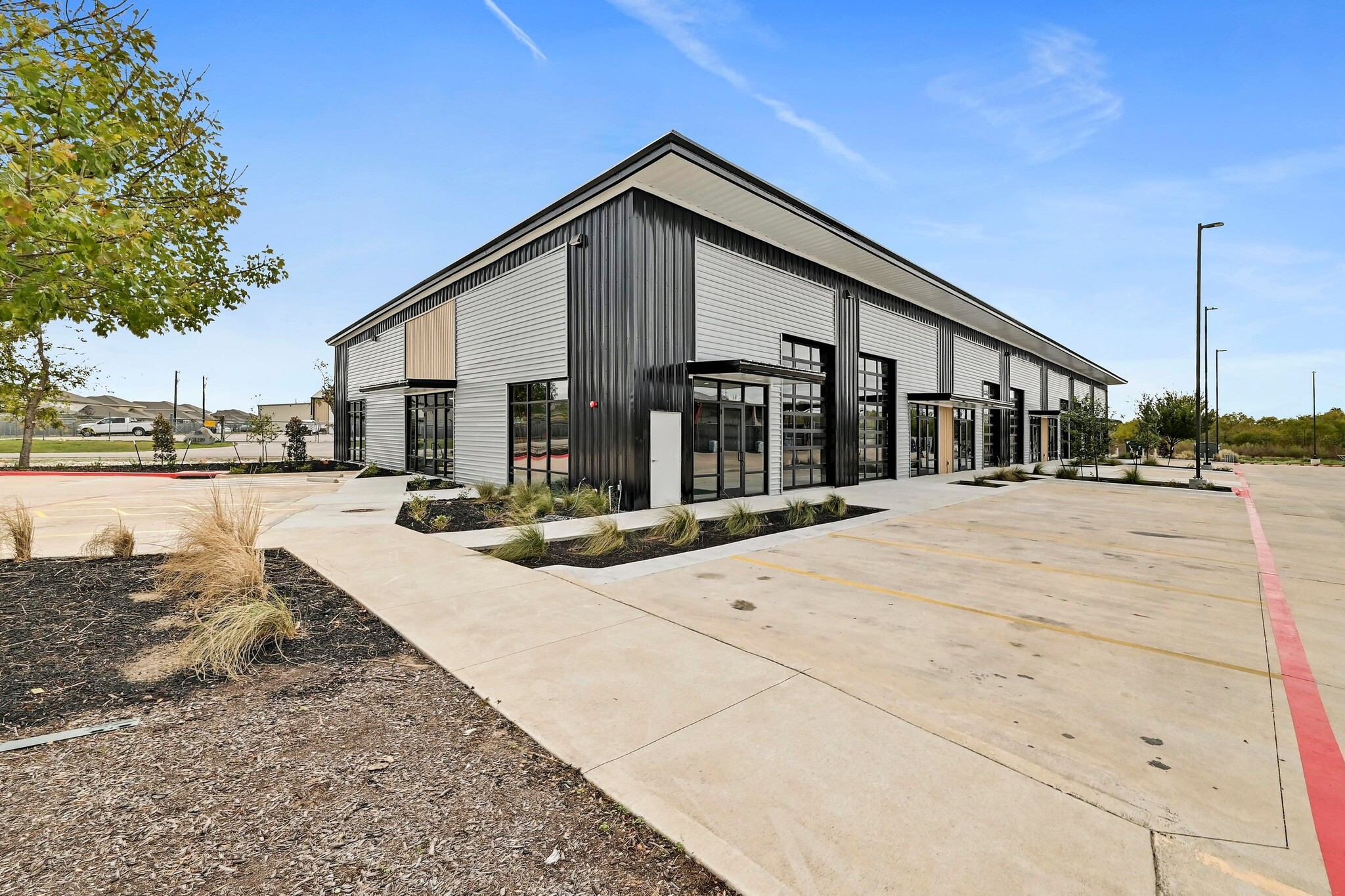 300 Co 199 rd, Hutto, TX for lease Interior Photo- Image 1 of 28