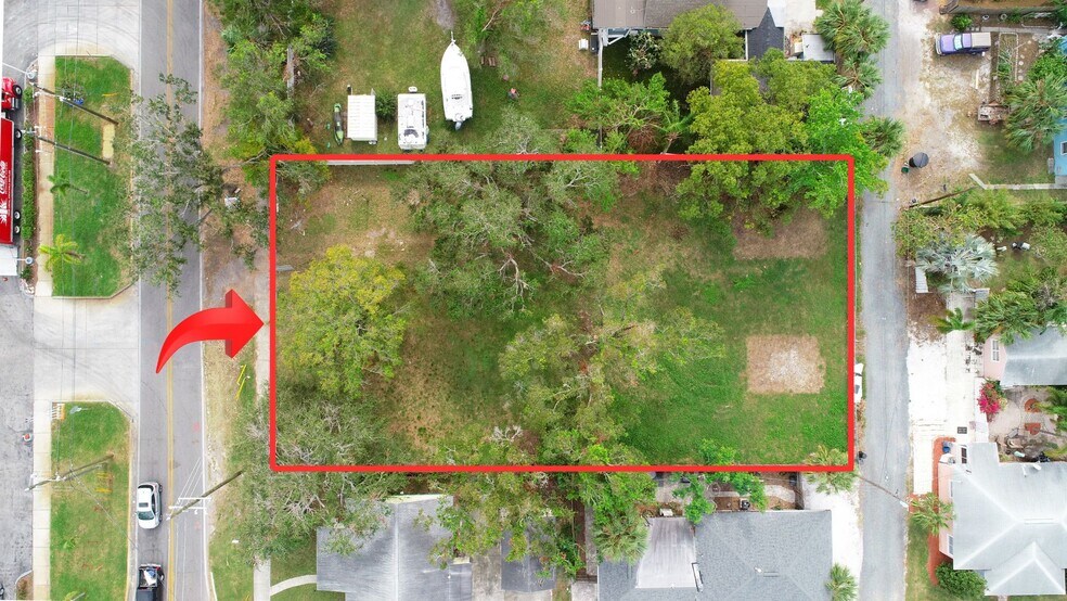 2205 52nd St S, Gulfport, FL à vendre - Photo du bâtiment - Image 3 de 7