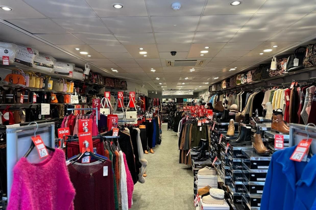 31 Bridge St, Haverfordwest for lease Interior Photo- Image 1 of 5