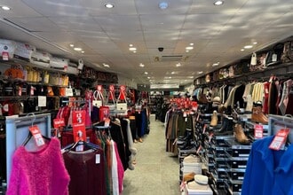 31 Bridge St, Haverfordwest for lease Interior Photo- Image 1 of 5