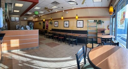 Glenview Rd, Glenview, IL for lease Interior Photo- Image 1 of 4