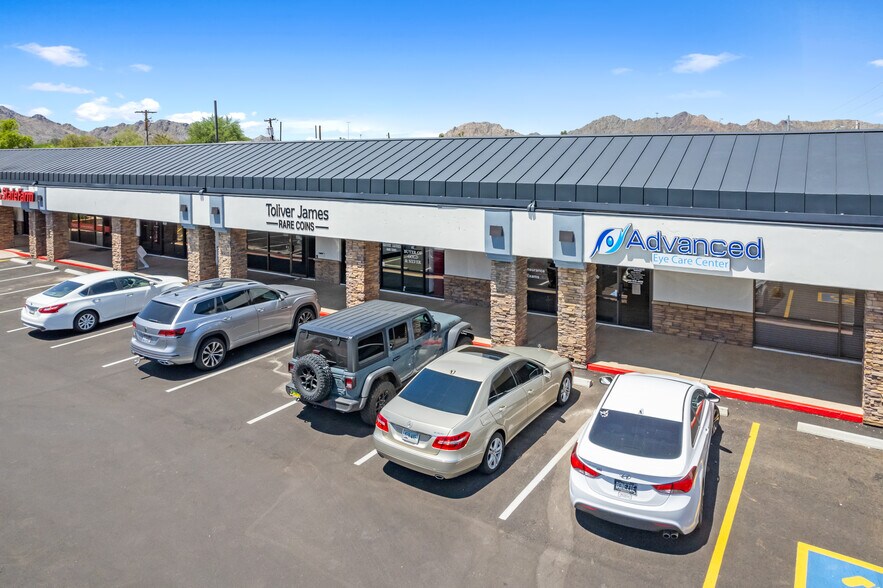 3375 E Shea Blvd, Phoenix, AZ à louer - Photo du bâtiment - Image 3 de 9