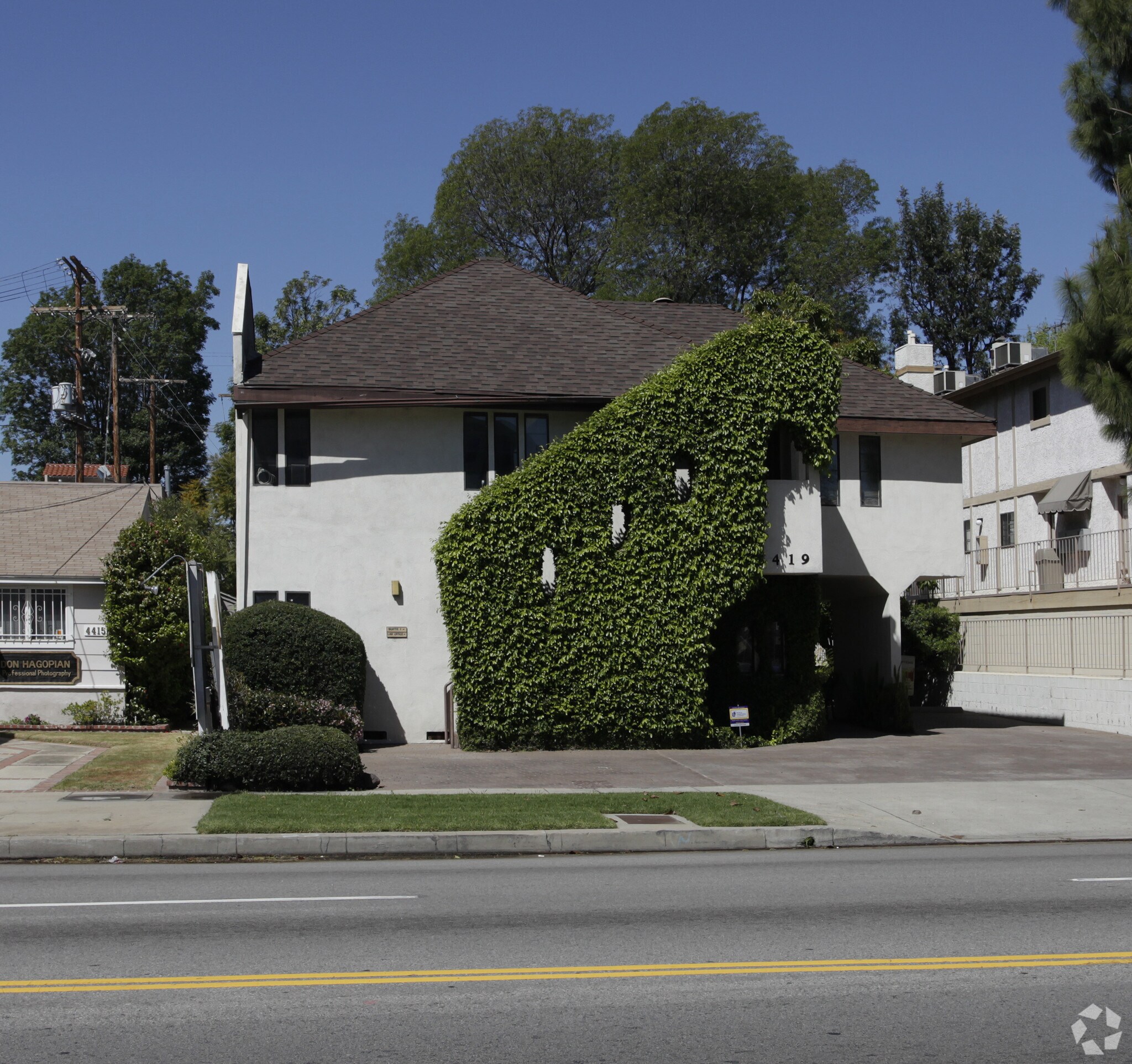 4419 Coldwater Canyon Ave, Studio City, CA à louer Photo du bâtiment- Image 1 de 2