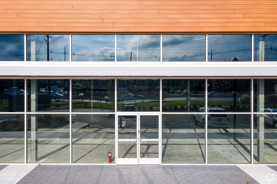 289-315 Route 17 S, Paramus, NJ for lease - Building Photo - Image 2 of 17