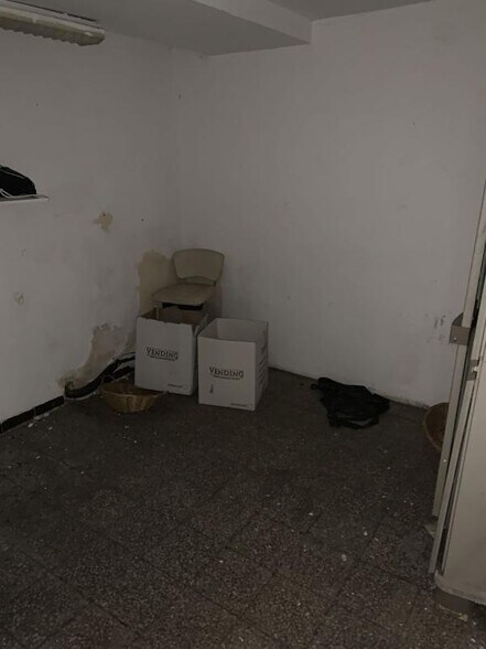 Retail in Nice for sale - Interior Photo - Image 3 of 3