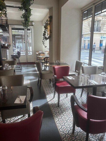 27 Rue De Rocroy, Paris for sale - Building Photo - Image 2 of 2