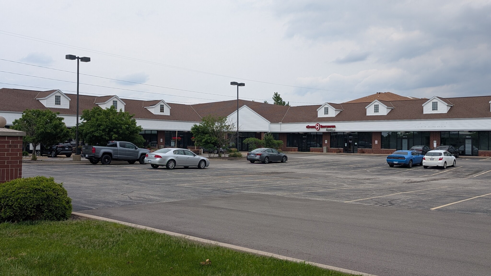 1804 S Hershey Rd, Bloomington, IL for lease Building Photo- Image 1 of 3