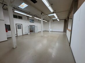 911 N Monroe St, Portland, OR for lease Interior Photo- Image 1 of 4