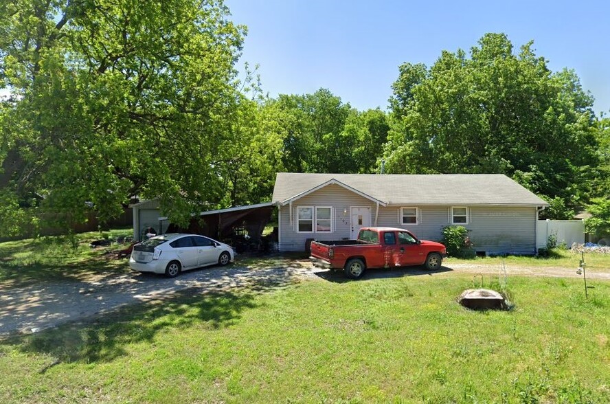 1102 Sherman St, Tioga, TX à vendre - Photo principale - Image 1 de 4