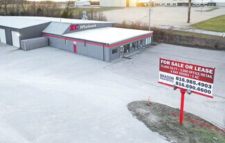 Plus de détails pour 701 SW 1st St, Oak Grove, MO - Industriel à louer