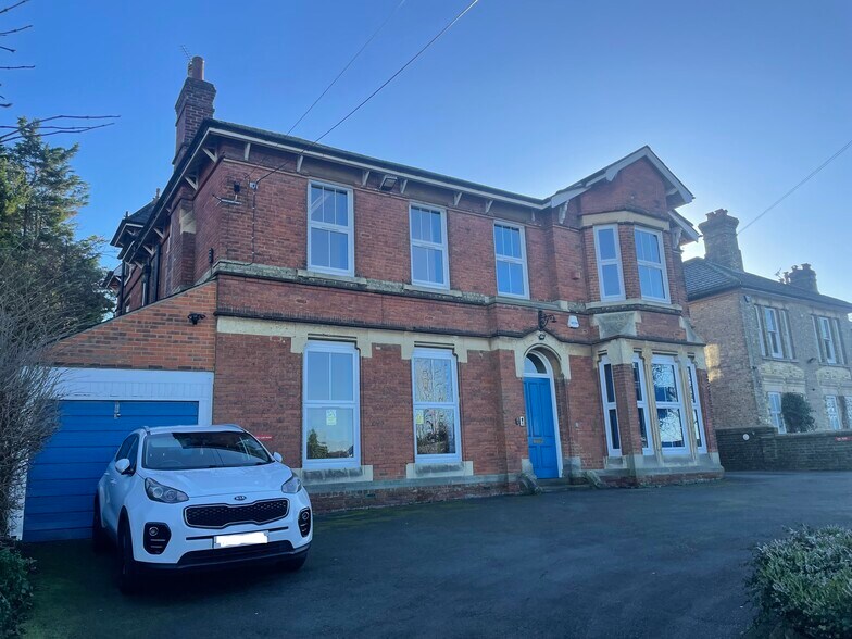 67 College Rd, Maidstone à vendre - Photo du bâtiment - Image 1 de 7