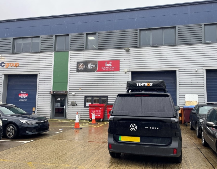 Whiteleaf Rd, Hemel Hempstead for lease Building Photo- Image 1 of 3