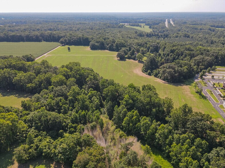 6279 Powhite Farm Dr, Mechanicsville, VA à vendre - Aérien - Image 1 de 9