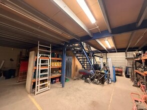 Knight Rd, Rochester for lease Interior Photo- Image 2 of 3