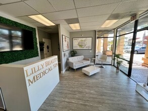 1320-1340 W Valley Pky, Escondido, CA for lease Building Photo- Image 2 of 6