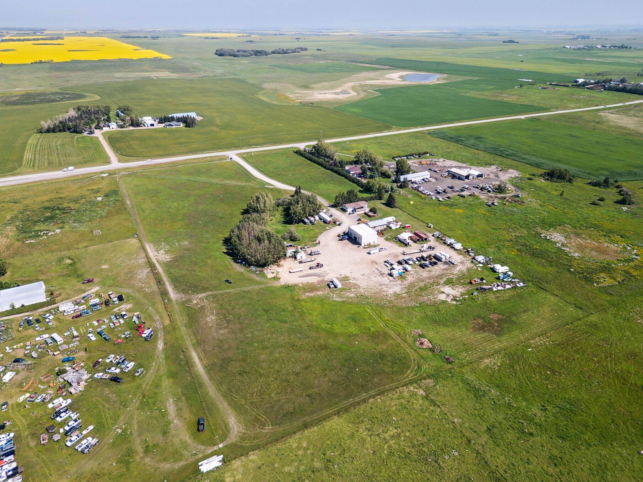 285193 Twp Rd 262, Rocky View County, AB à vendre Photo principale- Image 1 de 7