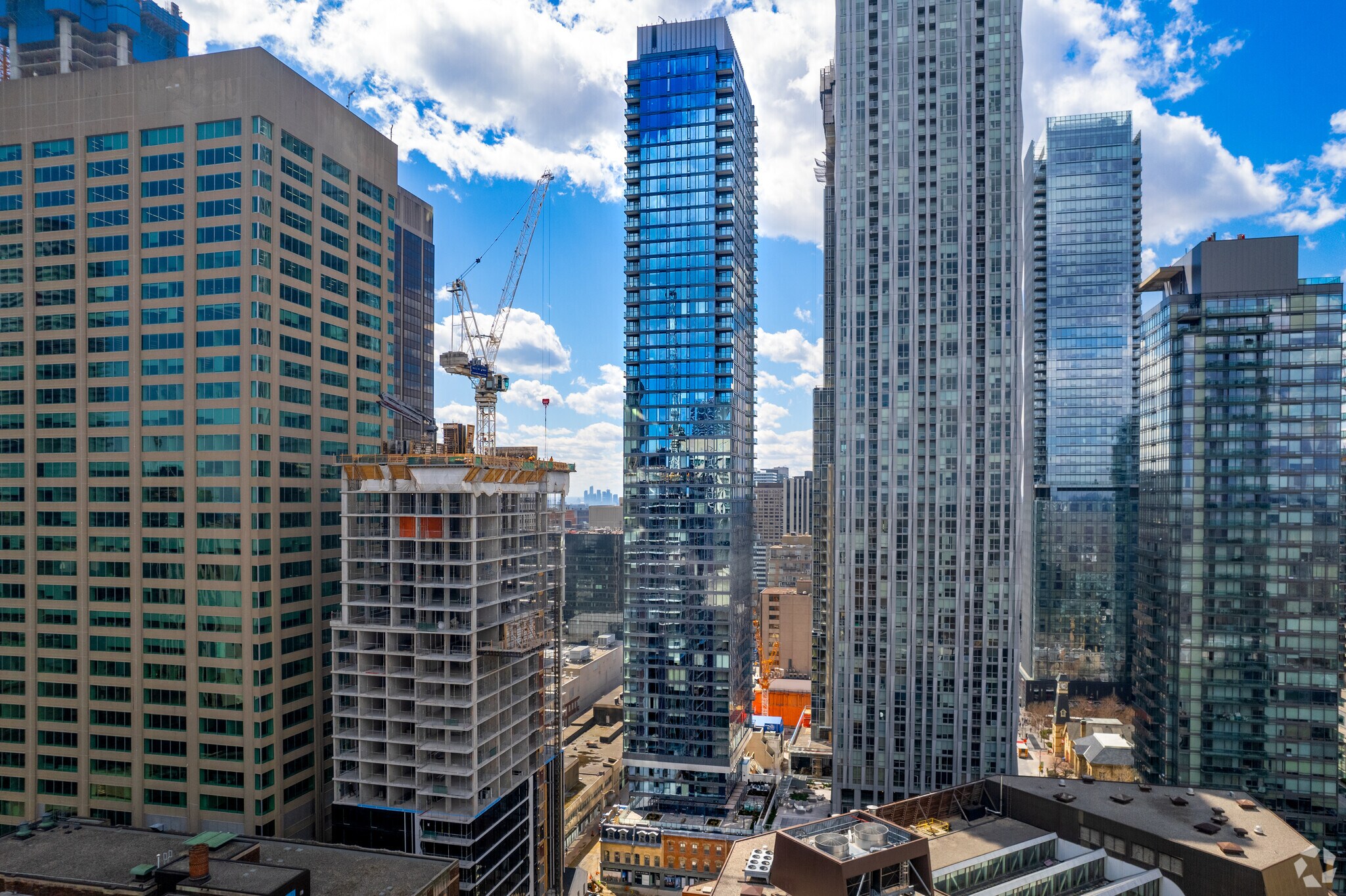 8 Cumberland St, Toronto, ON à vendre Photo principale- Image 1 de 1