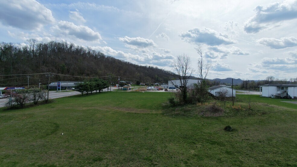 4497 Ohio River Rd, Huntington, WV à vendre - Photo du bâtiment - Image 2 de 8