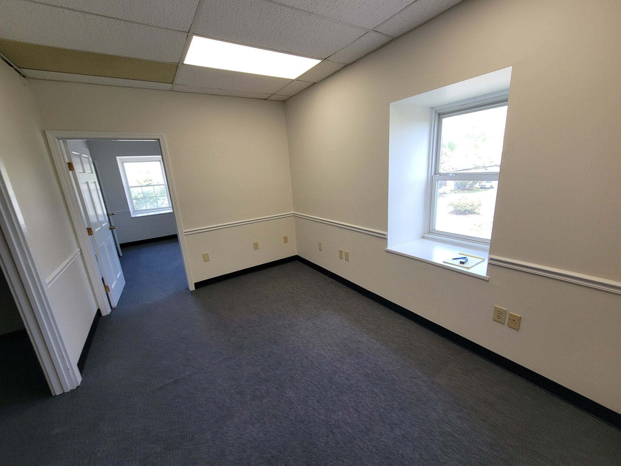 14-16 Fletcher St, Chelmsford, MA for lease Interior Photo- Image 1 of 4