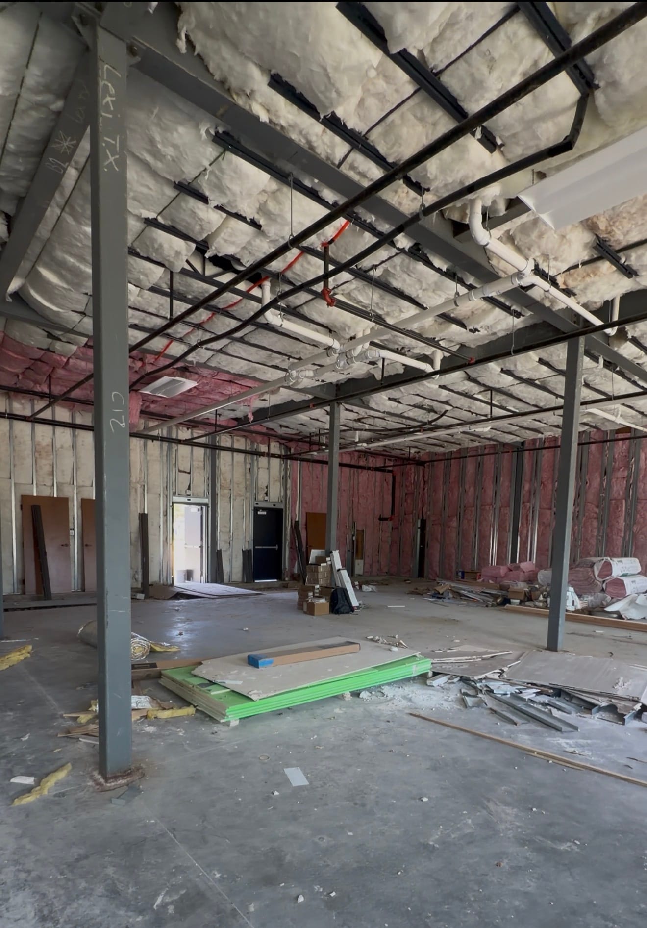 109 N Lexington St, Manor, TX for lease Interior Photo- Image 1 of 4
