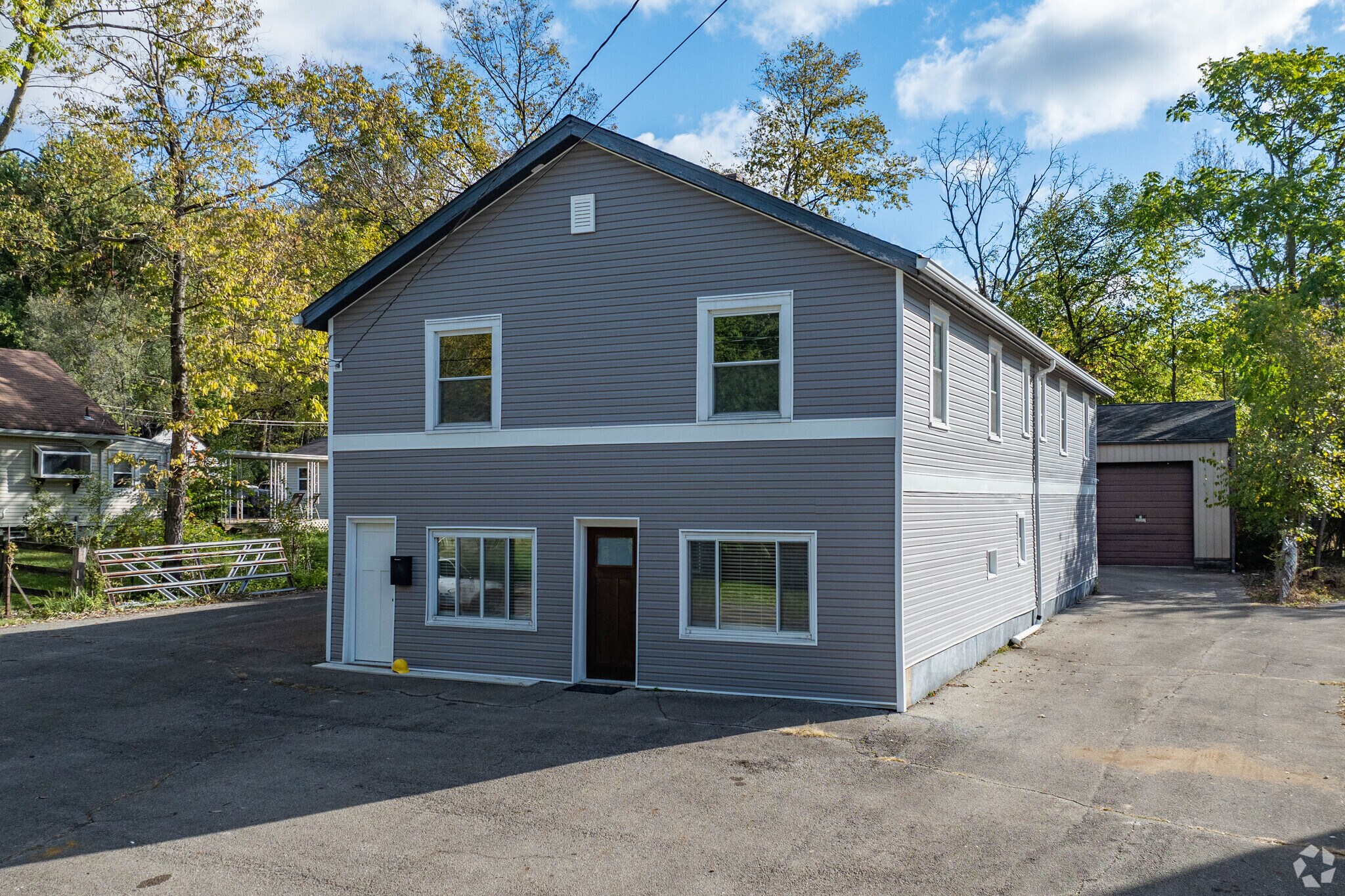 5548 Stewart Ave, Cincinnati, OH for lease Primary Photo- Image 1 of 15