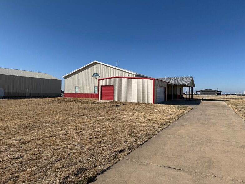 12880 Wandering Rd, Amarillo, TX à vendre - Photo du bâtiment - Image 2 de 11