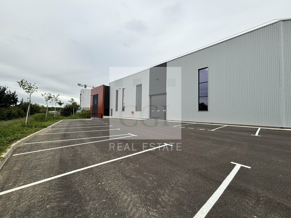 45 Boucle De La Ramée, Saint-Quentin-Fallavier à vendre Photo du bâtiment- Image 1 de 21