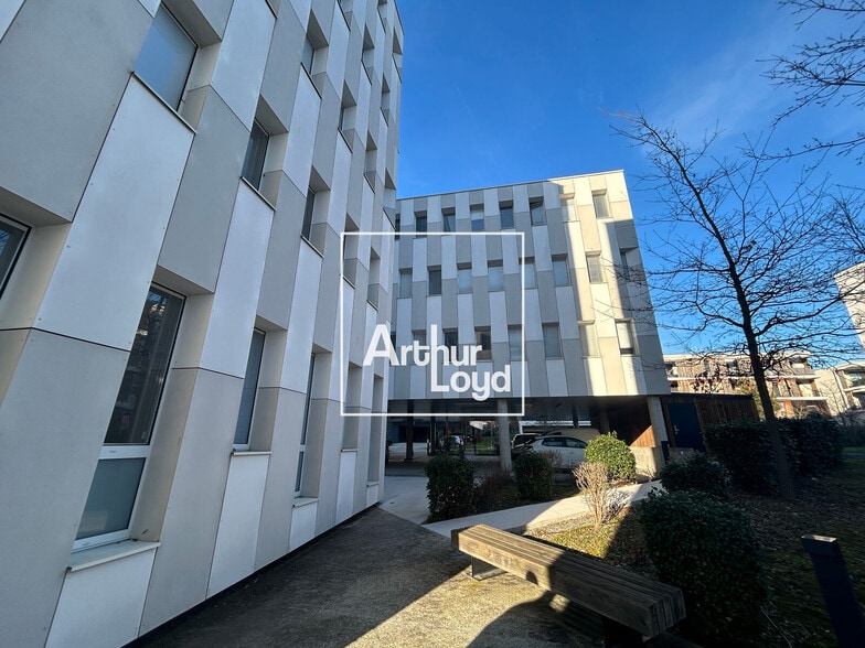 4 Rue Jean Giono, Balma à louer - Photo du bâtiment - Image 2 de 11