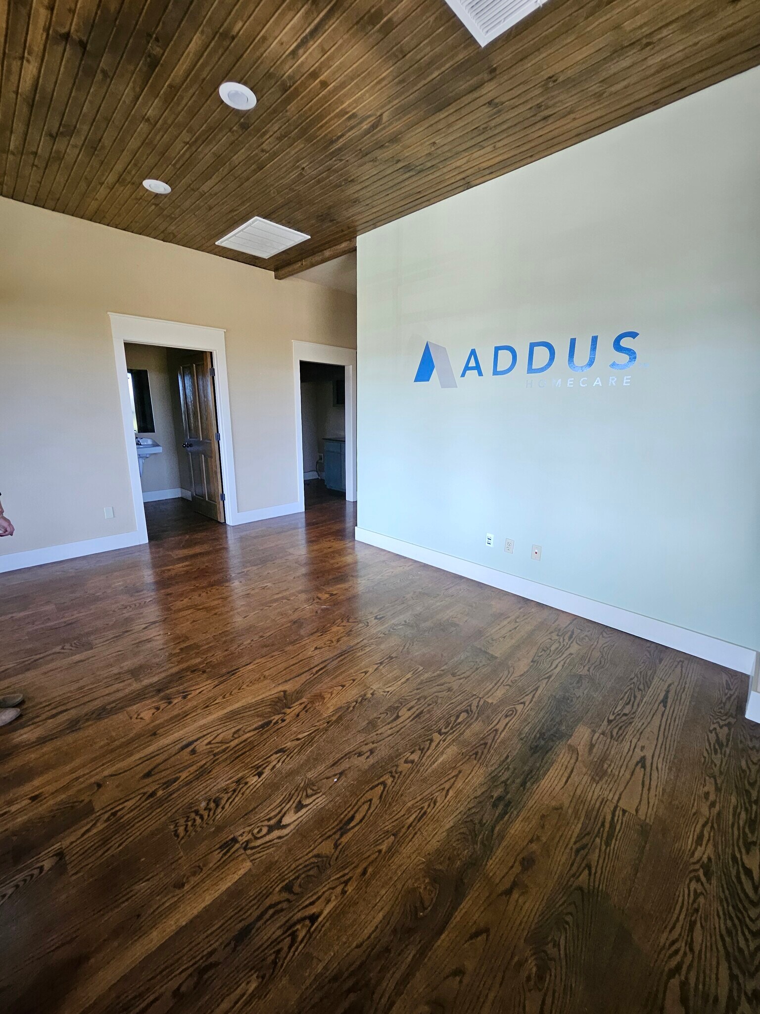 2961 N Point Cir, Fayetteville, AR à louer Photo intérieure- Image 1 de 7