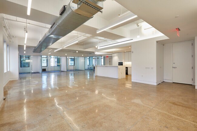 Plus de détails pour 145 E 57th St, New York, NY - Bureau à louer
