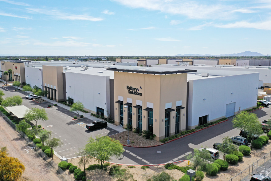 618 E Auto Center Dr, Mesa, AZ à vendre - Photo principale - Image 1 de 1