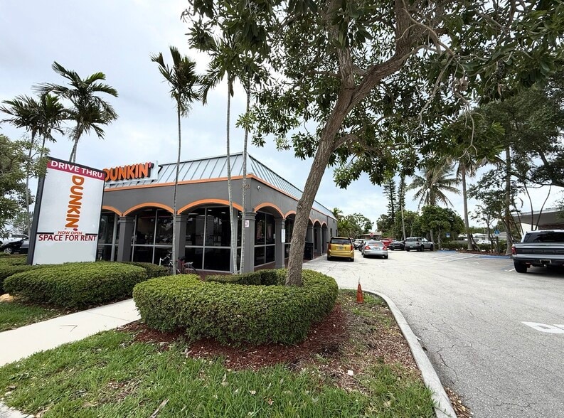 1750 N Federal Hwy, Pompano Beach, FL for lease - Building Photo - Image 3 of 16