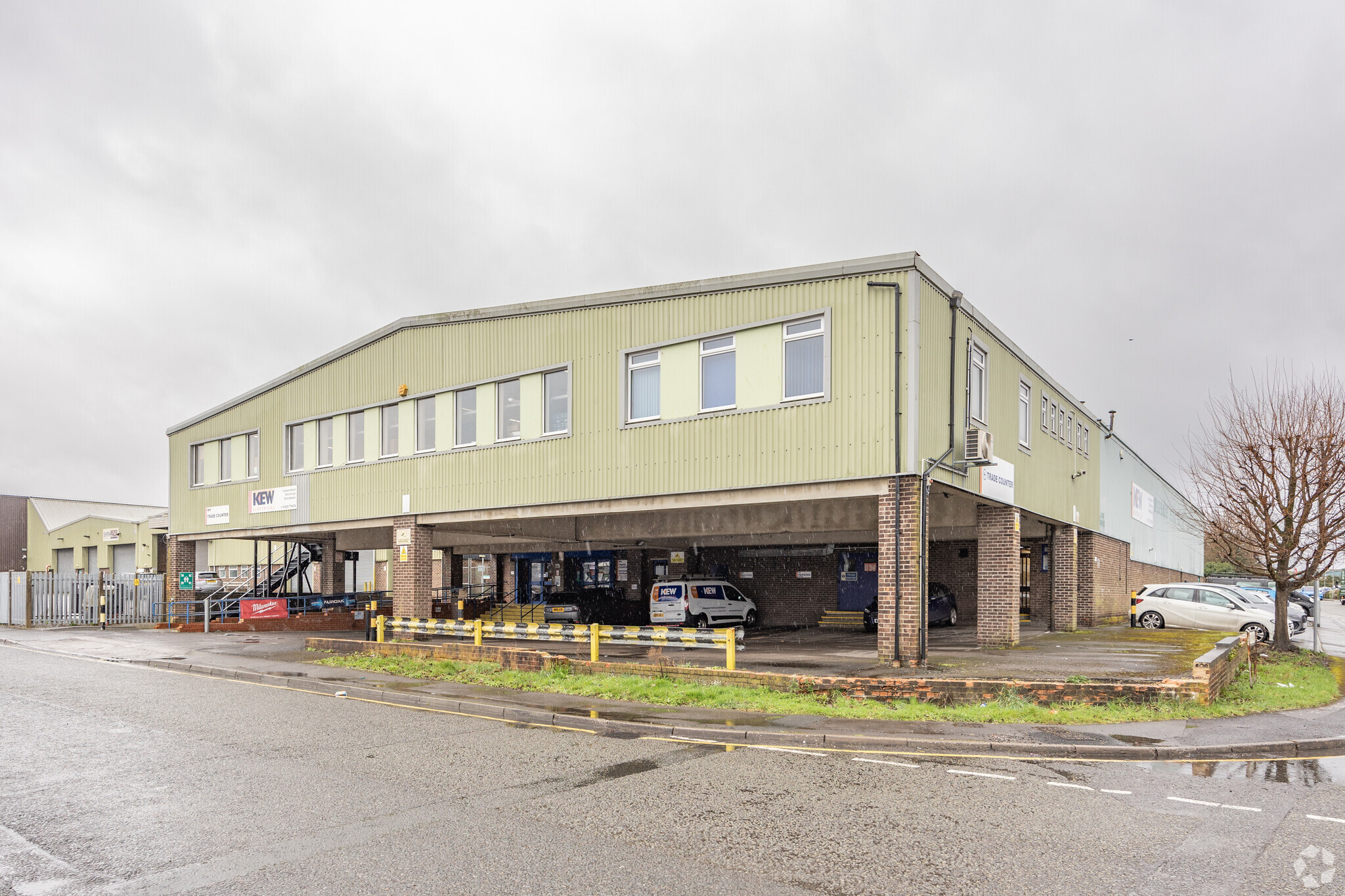 1-5 Kennet Way, Trowbridge for lease Primary Photo- Image 1 of 5