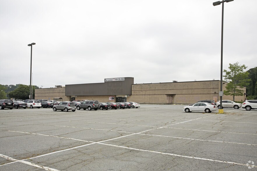 1475 E Park Place Blvd, Stone Mountain, GA à louer - Photo du bâtiment - Image 1 de 4