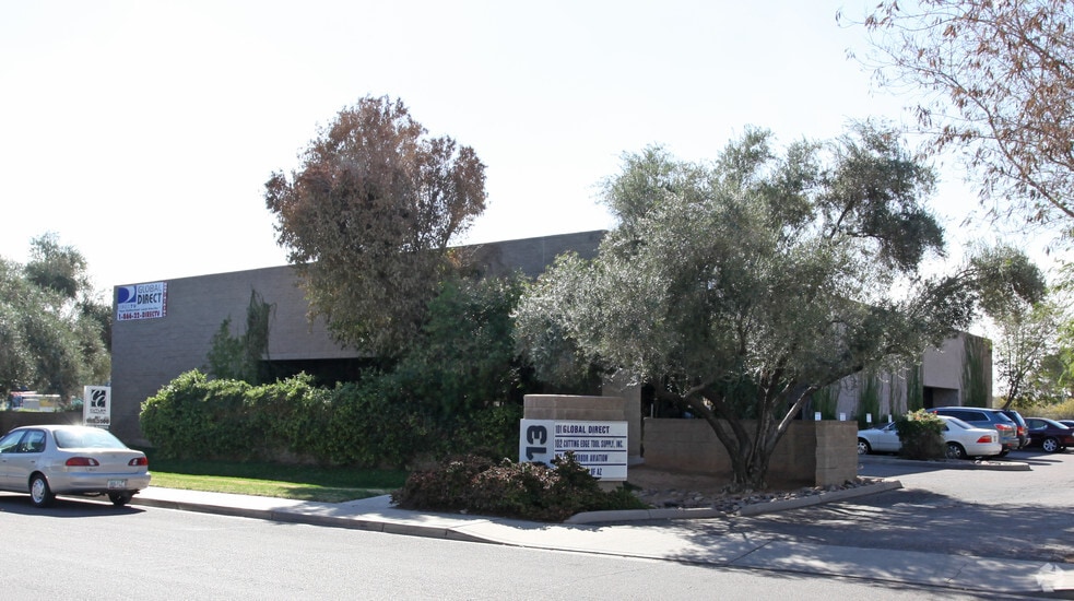 113 W Hoover Ave, Mesa, AZ for lease - Building Photo - Image 1 of 7