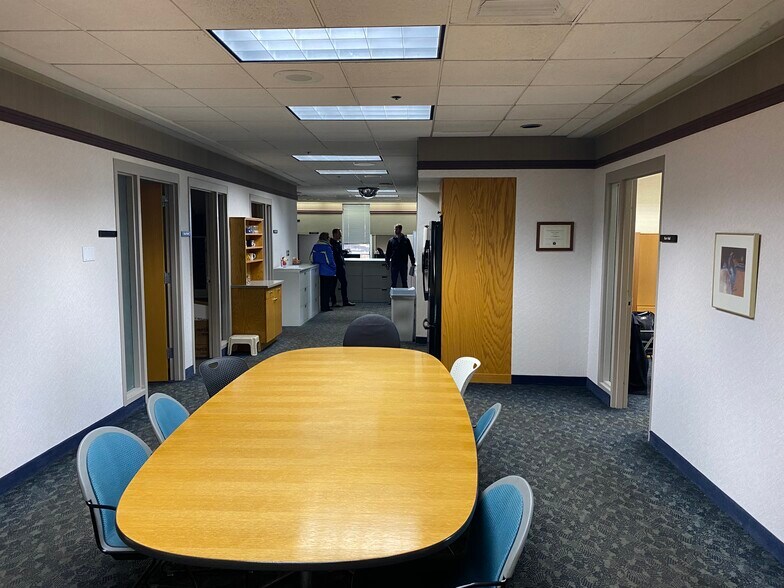 5175 36th St SE, Grand Rapids, MI à louer - Photo du bâtiment - Image 3 de 6