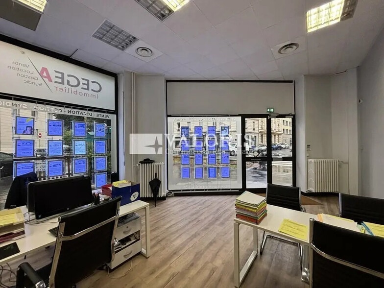 Retail in Lyon for lease - Interior Photo - Image 3 of 6