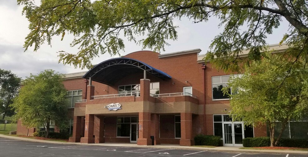 7535 Burlington Pike, Florence, KY for sale - Building Photo - Image 3 of 18