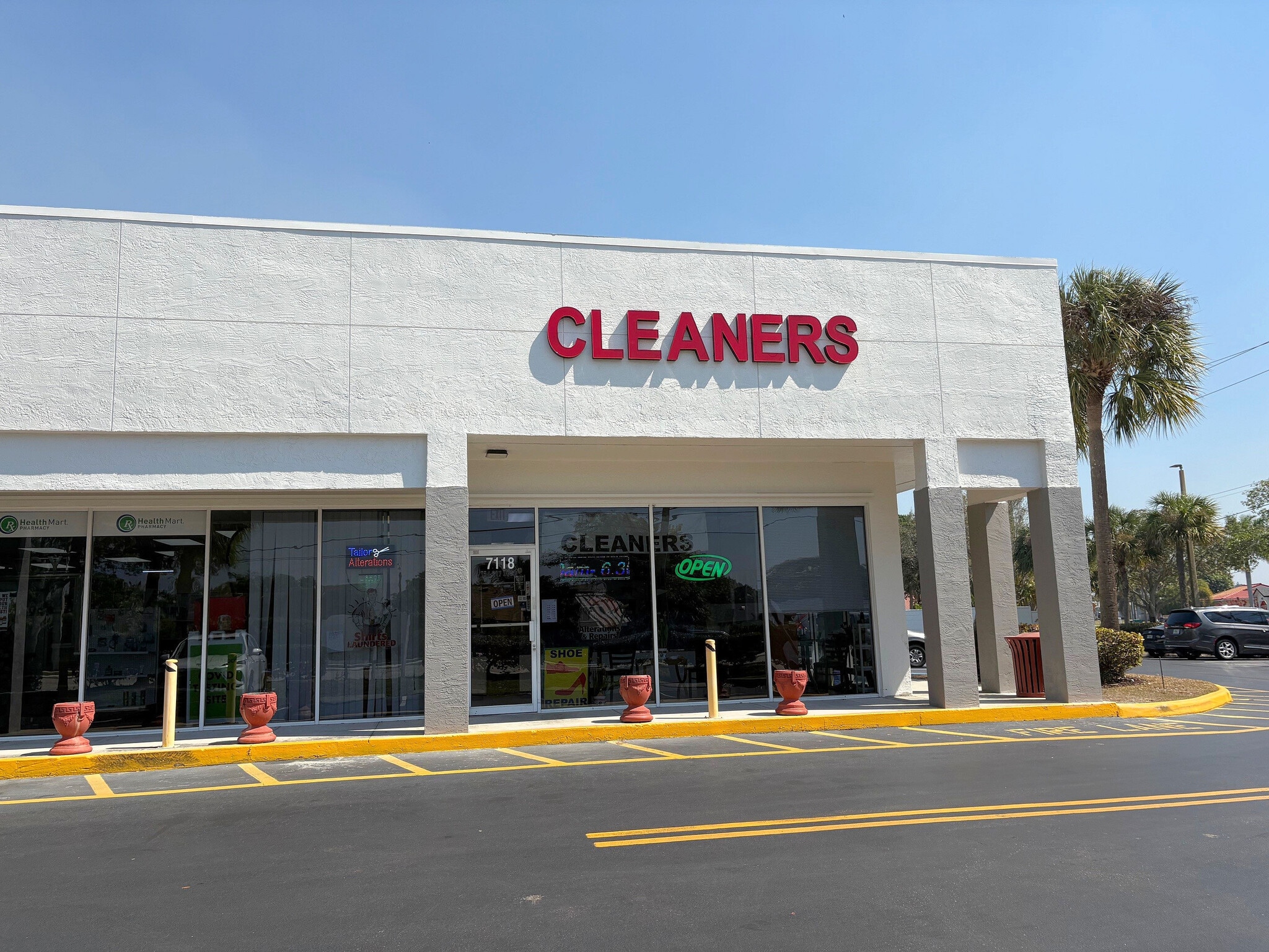 7118-7170 N Nob Hill Rd, Tamarac, FL à louer Photo intérieure- Image 1 de 3